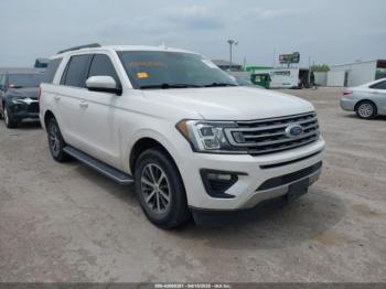  Salvage Ford Expedition