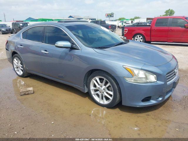  Salvage Nissan Maxima
