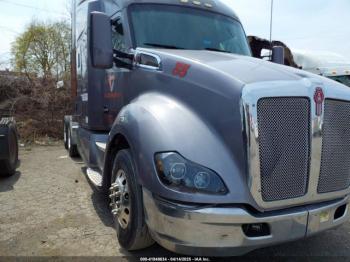  Salvage Kenworth T680