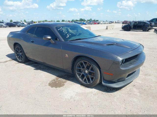  Salvage Dodge Challenger