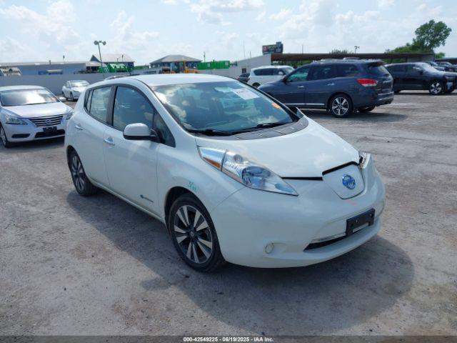  Salvage Nissan LEAF