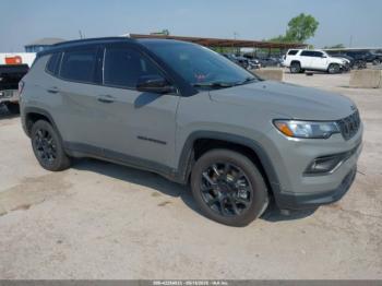  Salvage Jeep Compass
