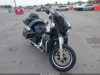  Salvage Harley-Davidson Flhtk