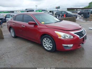  Salvage Nissan Altima