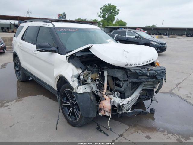  Salvage Ford Explorer