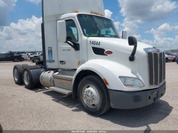  Salvage Peterbilt 579