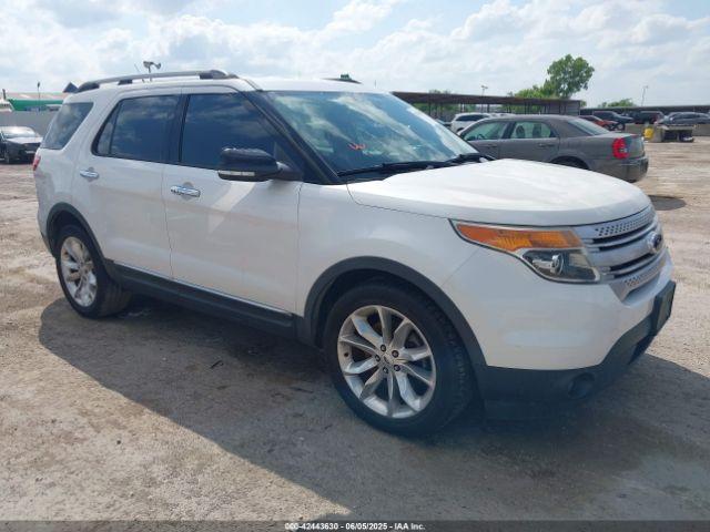  Salvage Ford Explorer