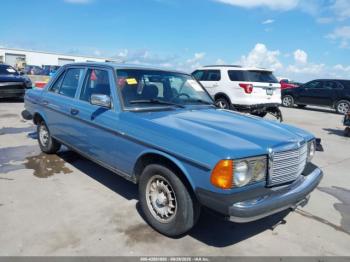  Salvage Mercedes-Benz 240