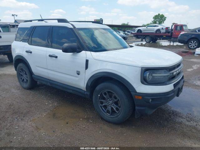  Salvage Ford Bronco