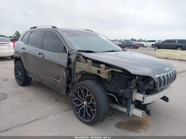  Salvage Jeep Cherokee