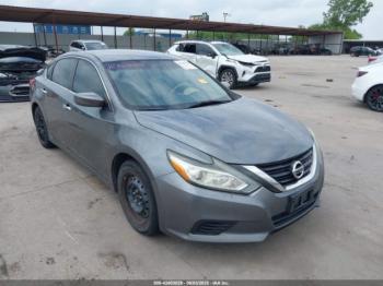  Salvage Nissan Altima