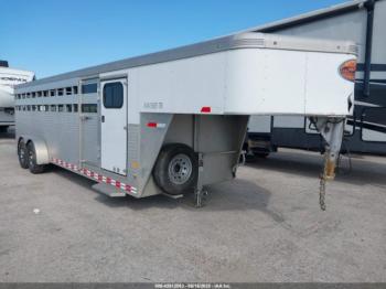  Salvage Sundowner Horse Trailer