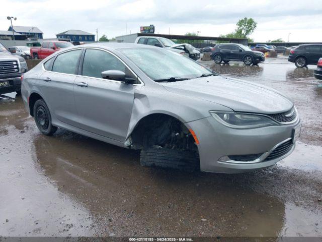  Salvage Chrysler 200