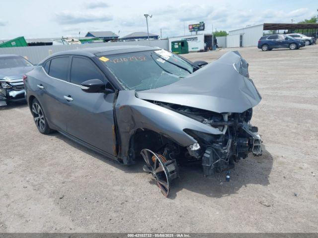  Salvage Nissan Maxima