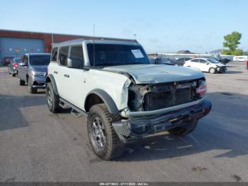  Salvage Ford Bronco