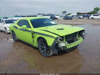  Salvage Dodge Challenger