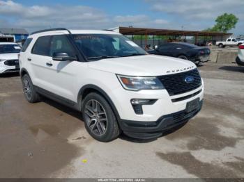  Salvage Ford Explorer