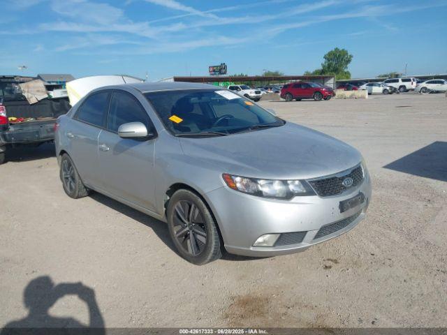  Salvage Kia Forte