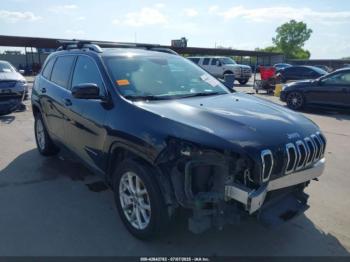  Salvage Jeep Cherokee