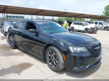  Salvage Chrysler 300
