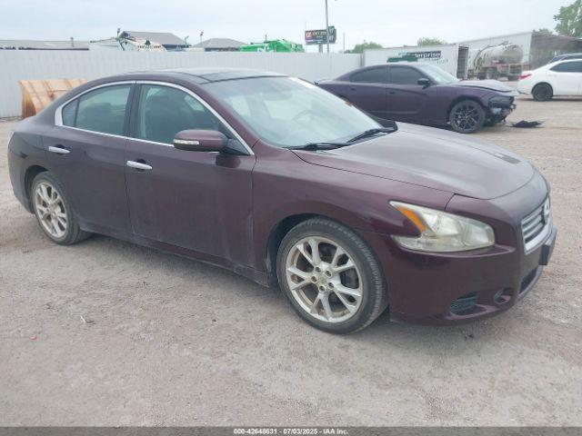  Salvage Nissan Maxima