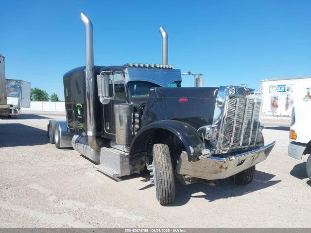  Salvage Peterbilt 379