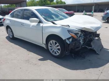  Salvage Nissan Altima