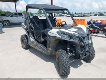  Salvage Can-Am Maverick Trail