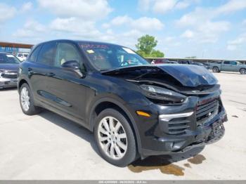  Salvage Porsche Cayenne