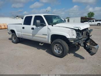  Salvage Chevrolet Silverado 2500