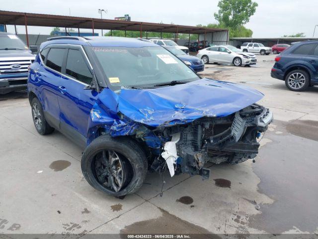  Salvage Kia Seltos