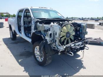  Salvage General Motors Sierra 2500HD