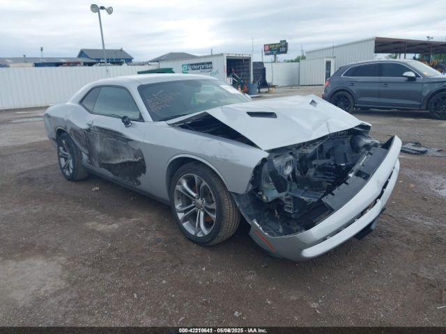  Salvage Dodge Challenger