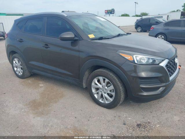  Salvage Hyundai TUCSON