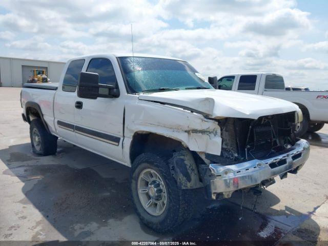  Salvage Chevrolet Silverado 2500