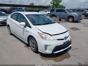  Salvage Toyota Prius