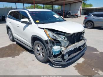  Salvage Toyota Highlander