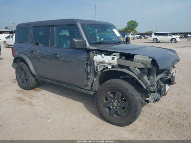  Salvage Ford Bronco