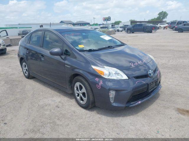  Salvage Toyota Prius
