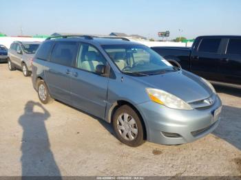  Salvage Toyota Sienna
