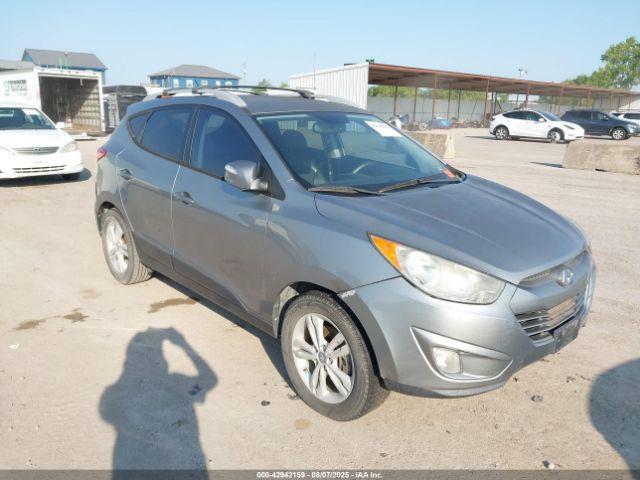  Salvage Hyundai TUCSON