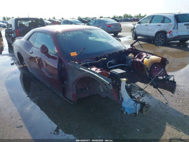  Salvage Dodge Challenger