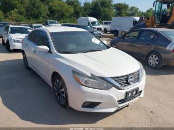  Salvage Nissan Altima
