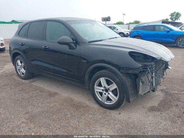  Salvage Porsche Cayenne