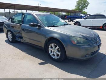  Salvage Nissan Altima