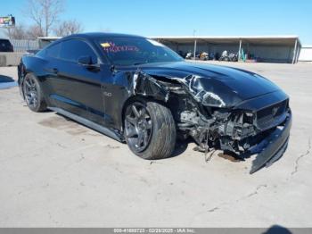  Salvage Ford Mustang