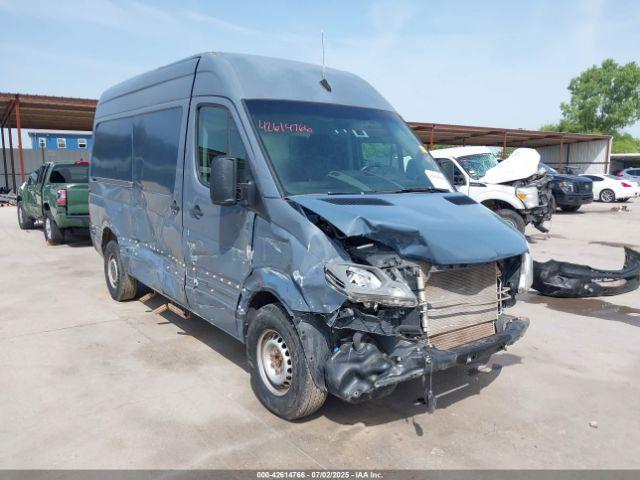  Salvage Mercedes-Benz Sprinter 2500