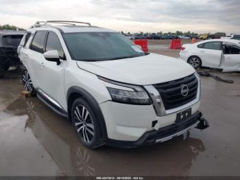  Salvage Nissan Pathfinder