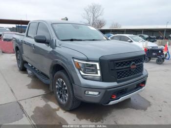  Salvage Nissan Titan