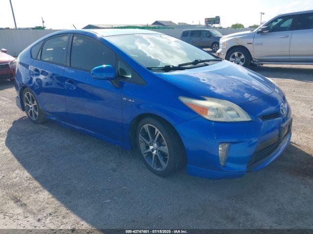  Salvage Toyota Prius